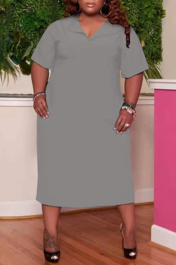 Серое модное повседневное платье больших размеров с однотонным рваным воротником с капюшоном и коротким рукавом
