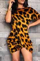 Леопардовый принт Мода Повседневная печать Асимметричное платье с круглым вырезом и коротким рукавом