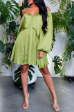 Grünes, lässiges, einfarbiges, schulterfreies Patchwork-Kuchenrock-Kleid in Übergröße