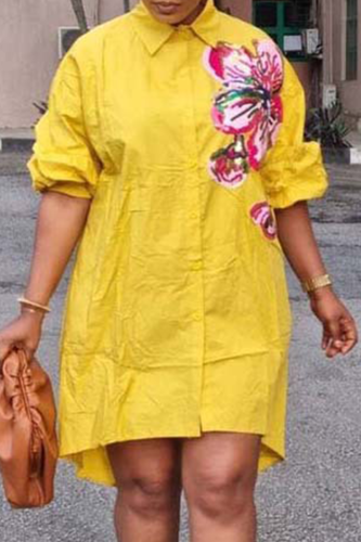 Желтое повседневное платье-рубашка с отложным воротником и принтом Платья больших размеров