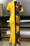 Vestidos rectos con cuello en O con abertura y patchwork con estampado de bultos de color casual amarillo