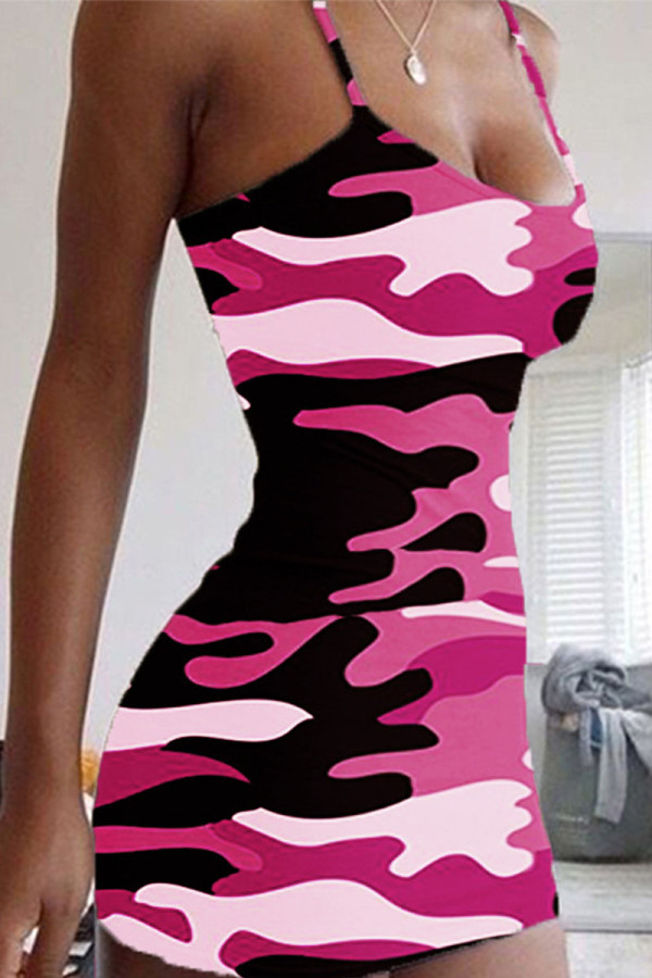 ピンクのセクシーなカモフラージュ プリント パッチワーク スパゲッティ ストラップ ペンシル スカート ドレス