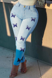 Mittelblaue, lässige, schmale Denim-Jeans mit Kordelzug und Schmetterlingsdruck und mittlerer Taille