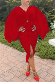 Vestidos de manga larga con cuello en V asimétrico con pliegues ahuecados sólidos de moda roja