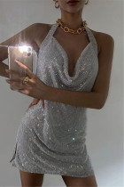 Silberne Art- und Weisereizvolles Rhinestone-rückenfreies Halter-ärmelloses Kleid