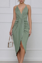 Grünes, elegantes, solides Patchwork-Faltenkleid mit asymmetrischem Spaghettiträger und Sling-Kleid