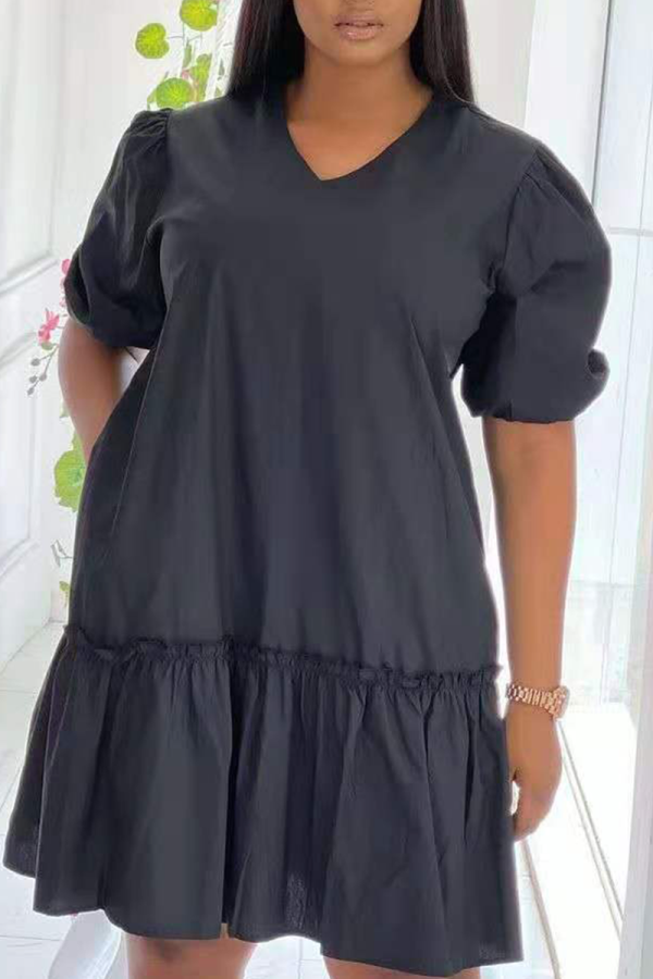 Vestidos de falda de pastel con cuello en V de patchwork sólido casual negro