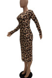 Vestidos de falda lápiz con hombros descubiertos y patchwork de leopardo sexy albaricoque