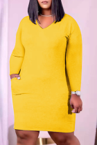 Желтая повседневная однотонная лоскутная юбка-карандаш с V-образным вырезом Платья больших размеров