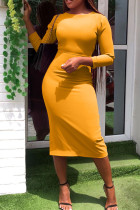 Vestidos de falda de un solo paso con cuello en O de patchwork liso elegante amarillo anaranjado