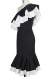 Schwarzes, elegantes, solides Patchwork-Volant-Abendkleid mit schrägem Kragen