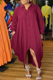 Burgunderfarbenes, lässiges, solides Patchwork-Schnalle-Umlegekragen-Kleid mit unregelmäßigem Schnitt und Kleider in Übergröße