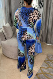 Macacão azul moda casual com estampa básica decote em V
