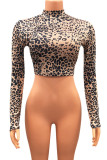Top a collo alto con stampa sexy alla moda con stampa leopardata