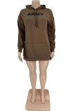 ブラウン ファッション カジュアル レター プリント ベーシック フード付きカラー ロング スリーブ プラス サイズ ドレス