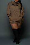 ブラウン ファッション カジュアル レター プリント ベーシック フード付きカラー ロング スリーブ プラス サイズ ドレス