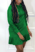Зеленые модные повседневные однотонные платья с длинными рукавами и воротником с капюшоном с воланом