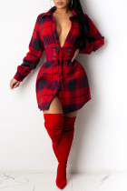 Vestidos casuais vermelhos com estampa xadrez patchwork fivela gola aberta (sem cinto)