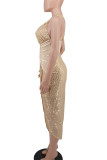 Бежевое сексуальное платье в стиле пэчворк с блестками и открытой спиной без рукавов
