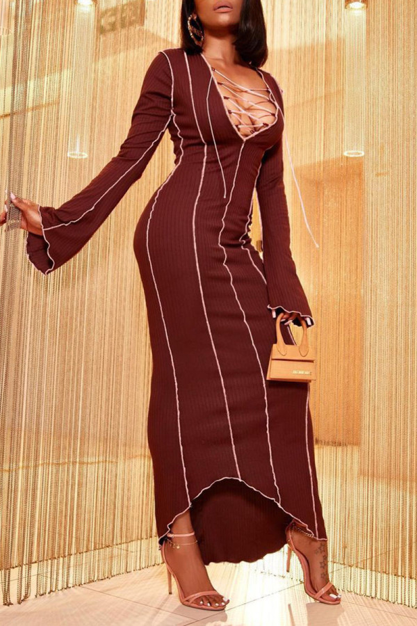 Vestidos de falda de un paso con cuello en V asimétrico de patchwork liso sexy rojo purpúreo