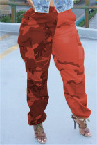 Rode mode casual broek met camouflageprint en patchwork, normale hoge taille