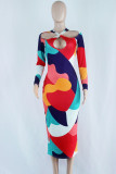 Farbe Mode Sexy Print Ausgehöhlte Langarm-Kleider mit V-Ausschnitt