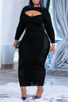 Vestidos casuais pretos sensuais sólidos vazados com gola redonda manga longa plus size