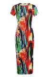 Vestido de manga corta con cuello en O y estampado de tinte anudado informal de moda multicolor