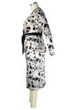 Черно-белая модная повседневная печать с поясом и круглым вырезом с длинным рукавом Платья больших размеров