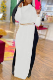 Vita enfärgade lapptäckande raka klänningar med slitskrage
