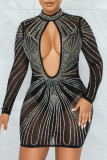 Negro sexy patchwork perforación en caliente ahuecado hacia fuera transparente cuello alto vestidos de manga larga