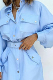 Синий повседневный однотонный лоскутный карман с пряжкой и отложным воротником-рубашкой Платье-платье