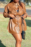 Prendas de abrigo con cuello vuelto y hebilla de bolsillo de patchwork sólido de calle informal marrón