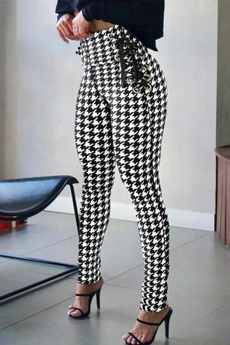 Pantaloni a matita a vita alta regolari con benda stampata casual alla moda in bianco nero