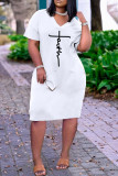 Белое модное повседневное базовое платье с коротким рукавом и v-образным вырезом с принтом