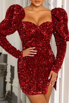 Rode sexy effen pailletten patchwork frenulum rugloze jurken met vierkante kraag
