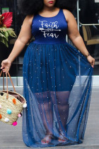 Vestido sexy casual de talla grande con estampado de letras y retazos con cuello en O azul