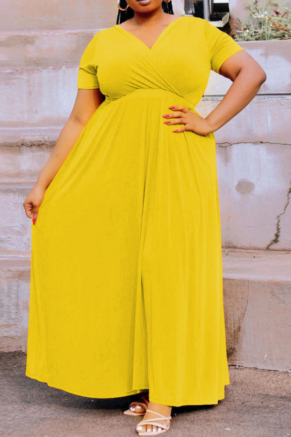 Vestido de manga corta con cuello en V básico sólido de talla grande informal amarillo de moda