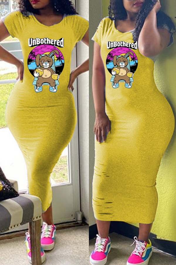 Gele mode casual cartoon print gescheurde O-hals jurk met korte mouwen