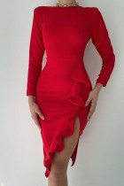 Vestidos de falda de un paso con cuello en O asimétrico y volantes de retales lisos sexys rojos