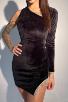 Schwarze, sexy, einfarbige, ausgehöhlte Patchwork-Kleider mit asymmetrischem Kragen und Quasten