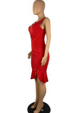 Vestido irregular rojo sexy de retazos lisos con volantes y pliegues asimétricos con cuello en V