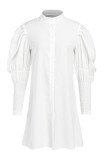 Weiße Street Solid Patchwork-Schnalle-Hemdkleider mit Umlegekragen