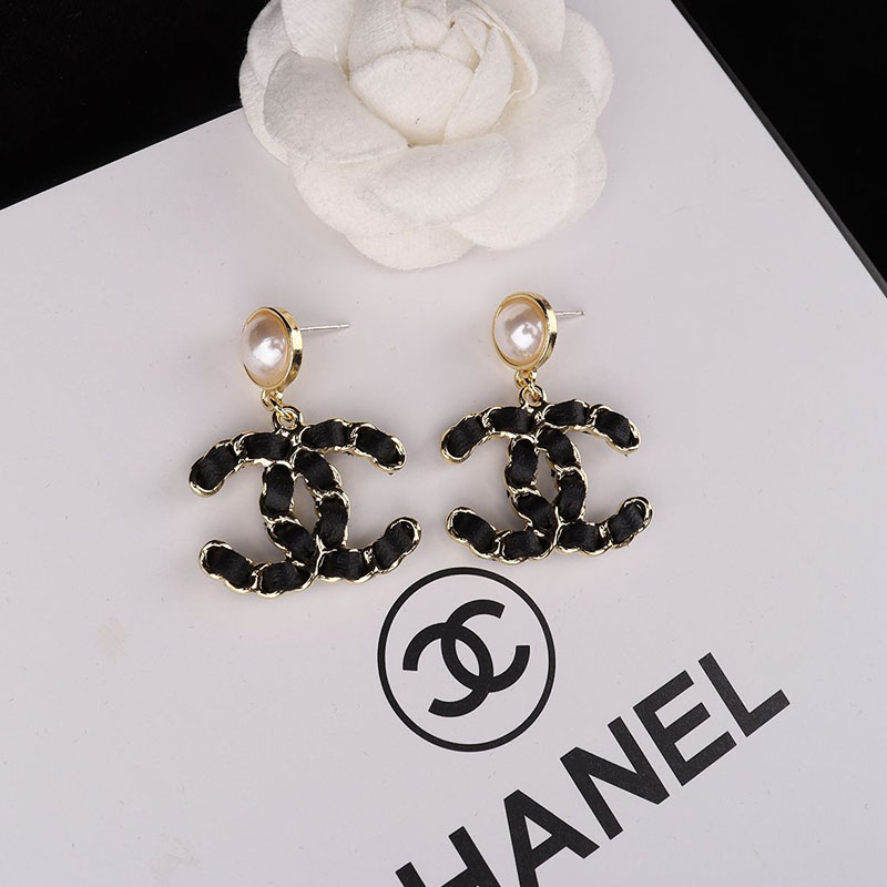 

Black Fashion Elegant Geometric Split Joint Earrings