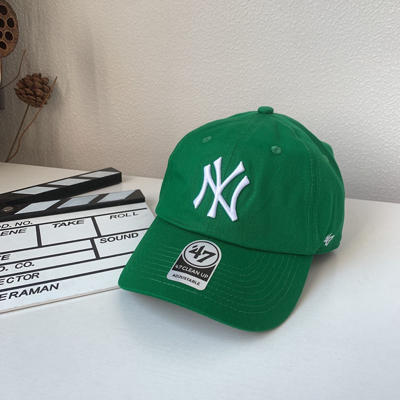 

Green Fashion Street Letter Split Joint Hat