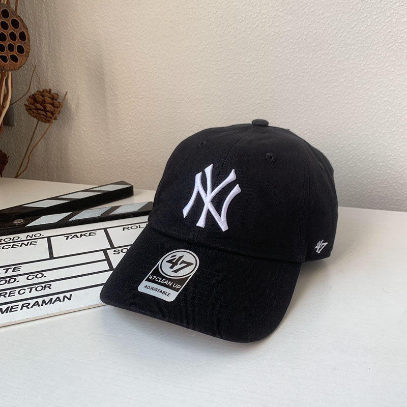 

Black Fashion Street Letter Split Joint Hat