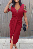 Rotes, modisches, lässiges Patchwork-Kleid mit V-Ausschnitt und kurzen Ärmeln