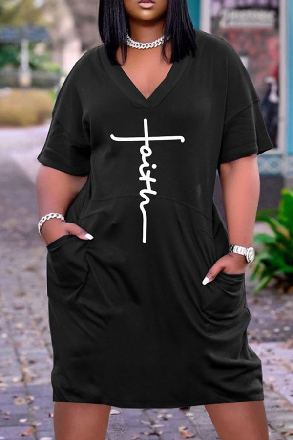Schwarzes, modisches, lässiges Plus-Size-Druck-Basic-Kleid mit V-Ausschnitt und kurzen Ärmeln