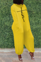 ベルトなしの黄色のカジュアルレタープリントOネックルーズジャンプスーツ