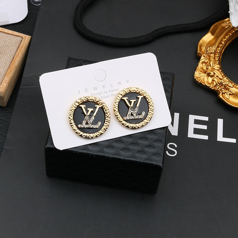 

Black Fashion Elegant Letter Split Joint Earrings